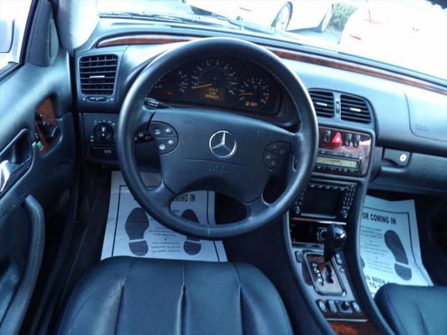 2001 Mercedes-Benz CLK-CLASS CLK 320 Coupe 2D