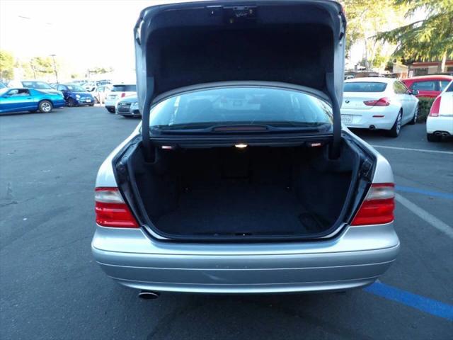 2001 Mercedes-Benz CLK-CLASS CLK 320 Coupe 2D