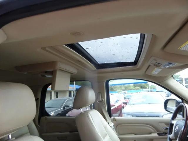 2013 Cadillac Escalade Luxury