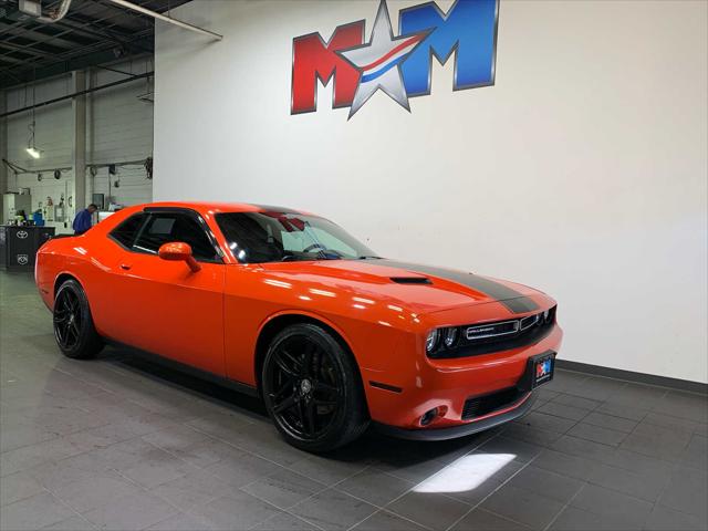 2017 Dodge Challenger SXT Plus