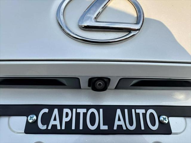 2017 Lexus IS 200t 200t