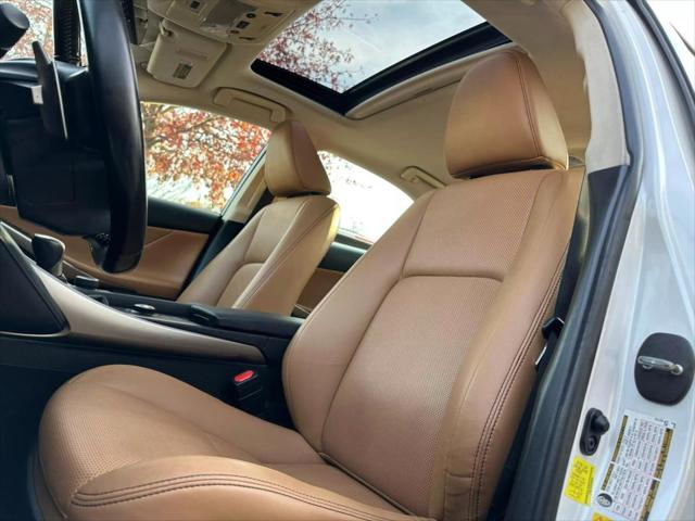 2017 Lexus IS 200t 200t