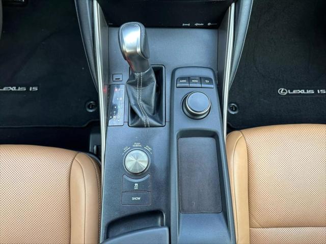 2017 Lexus IS 200t 200t