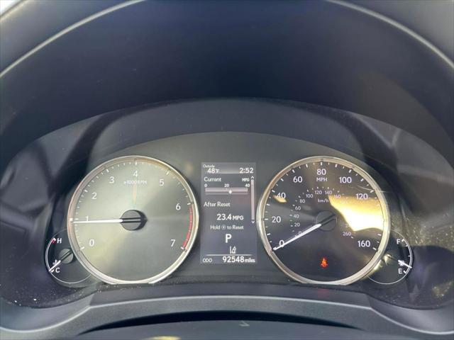 2017 Lexus IS 200t 200t