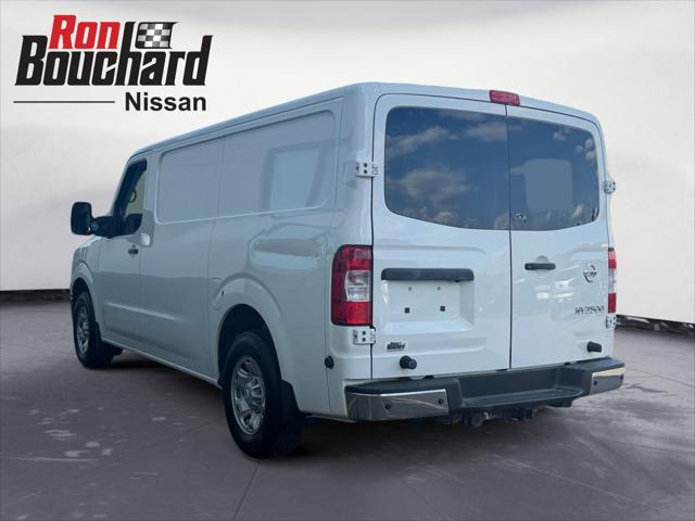2020 Nissan 2500 SV