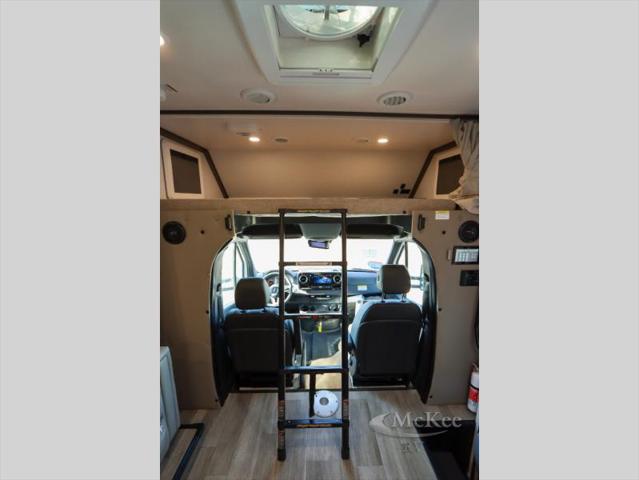 2025 Mercedes-Benz Sprinter 3500XD Chassis Standard Roof 4-Cyl Diesel HO