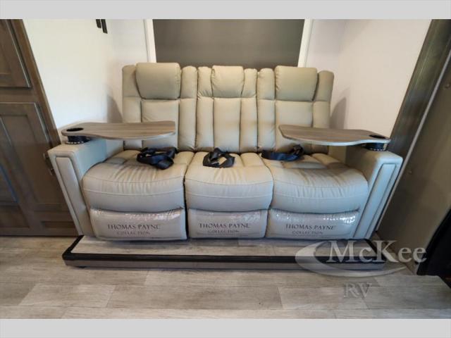 2025 Mercedes-Benz Sprinter 3500XD Chassis Standard Roof 4-Cyl Diesel HO