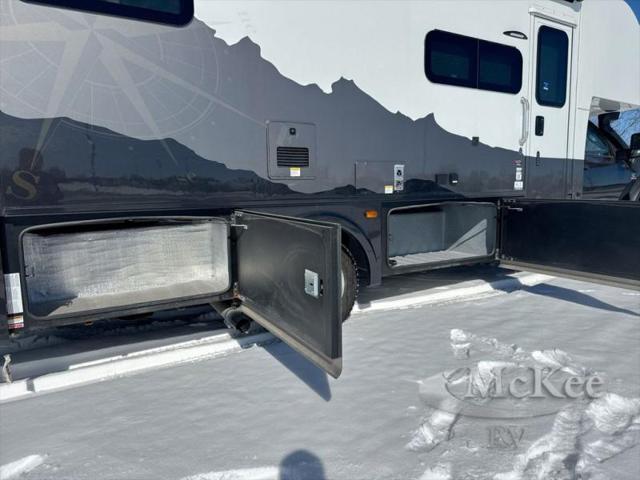 2025 Ram 5500 Tradesman/SLT