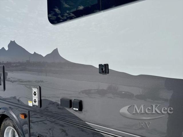2025 Ram 5500 Tradesman/SLT