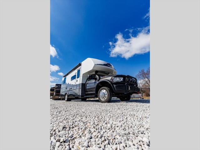 2025 Ram 5500 Tradesman/SLT
