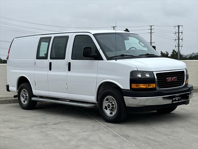 2022 GMC Savana Cargo