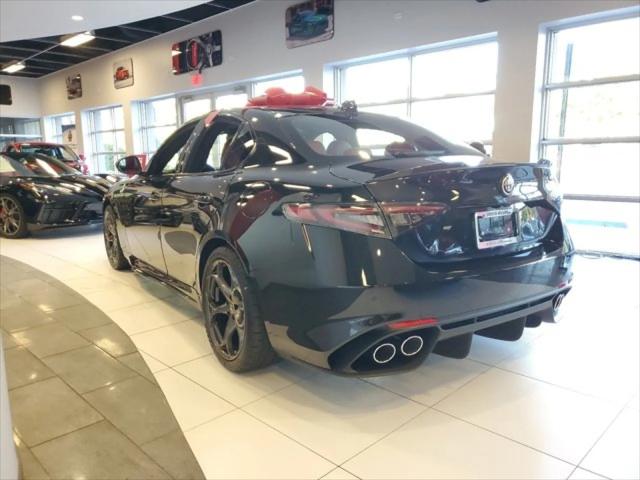 2024 Alfa Romeo Giulia GIULIA QUADRIFOGLIO CARBON RWD
