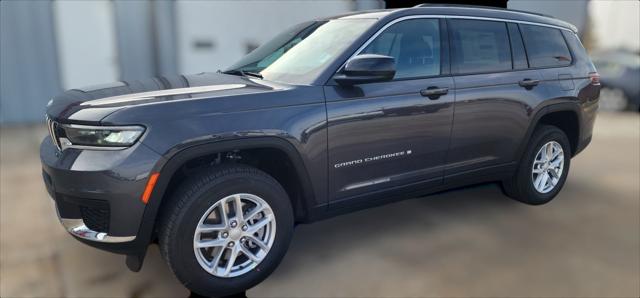 2025 Jeep Grand Cherokee GRAND CHEROKEE L LAREDO 4X4