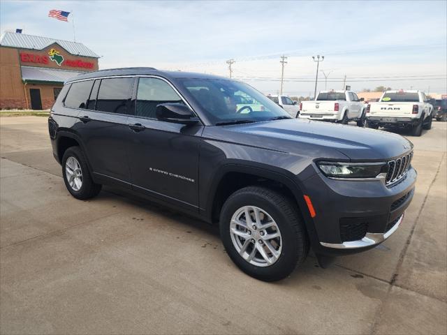 2025 Jeep Grand Cherokee GRAND CHEROKEE L LAREDO 4X4