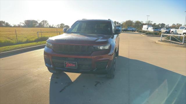 2025 Jeep Grand Cherokee GRAND CHEROKEE L ALTITUDE 4X4