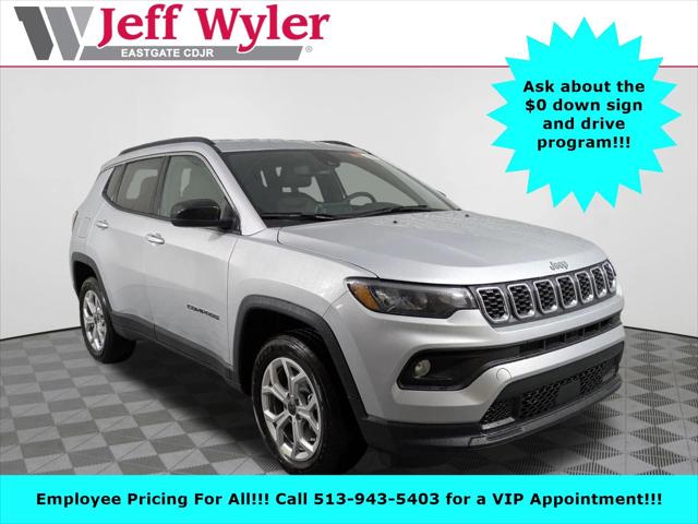 2025 Jeep Compass COMPASS LATITUDE 4X4