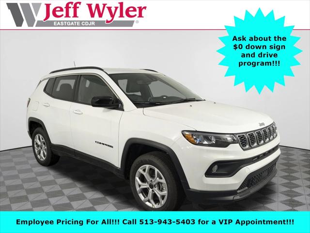 2025 Jeep Compass COMPASS LATITUDE 4X4