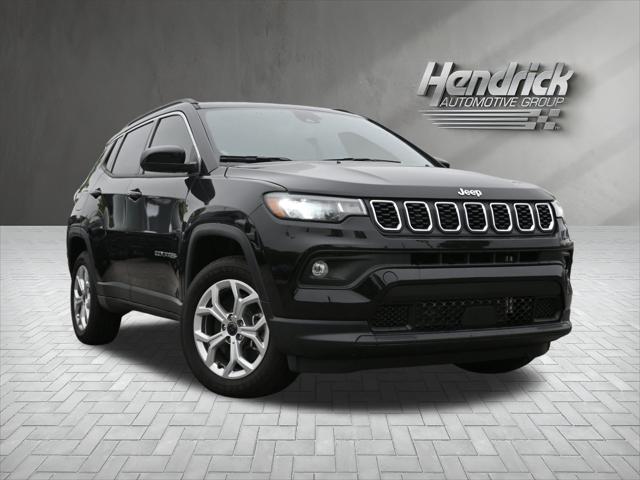 2025 Jeep Compass COMPASS LATITUDE 4X4