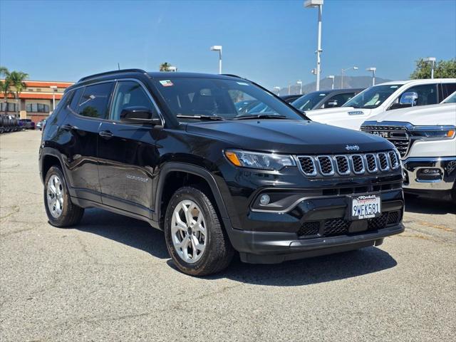 2025 Jeep Compass COMPASS LATITUDE 4X4