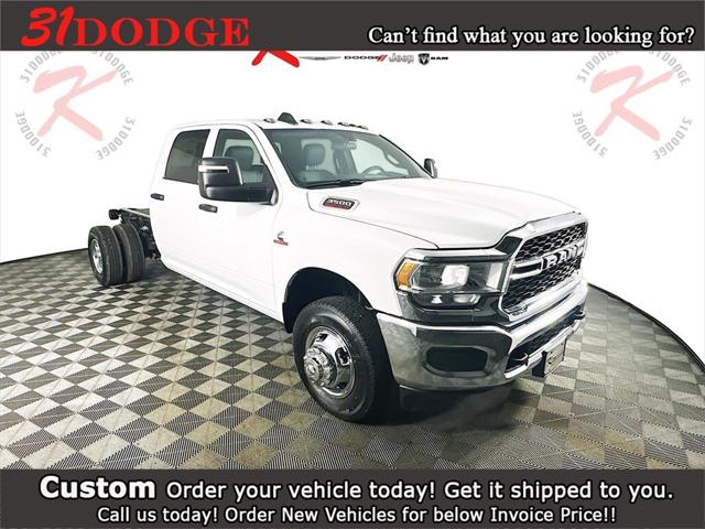 2024 RAM Ram 3500 Chassis Cab RAM 3500 TRADESMAN CREW CAB CHASSIS 4X4 60 CA