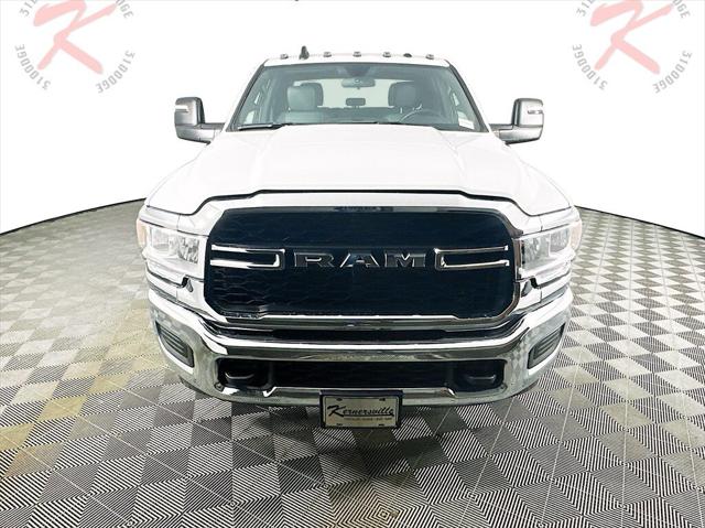 2024 RAM Ram 3500 Chassis Cab RAM 3500 TRADESMAN CREW CAB CHASSIS 4X4 60 CA