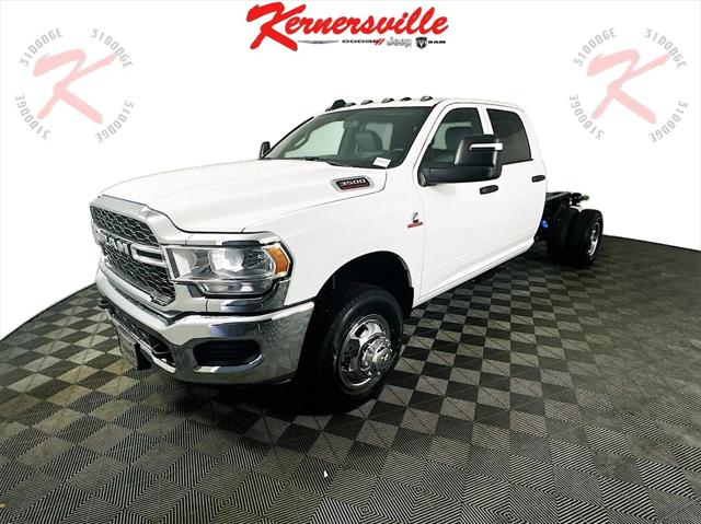 2024 RAM Ram 3500 Chassis Cab RAM 3500 TRADESMAN CREW CAB CHASSIS 4X4 60 CA