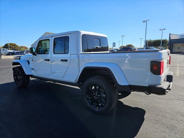 2025 Jeep Gladiator GLADIATOR NIGHTHAWK 4X4