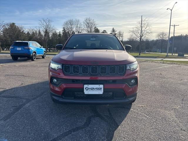 2025 Jeep Compass COMPASS LATITUDE 4X4