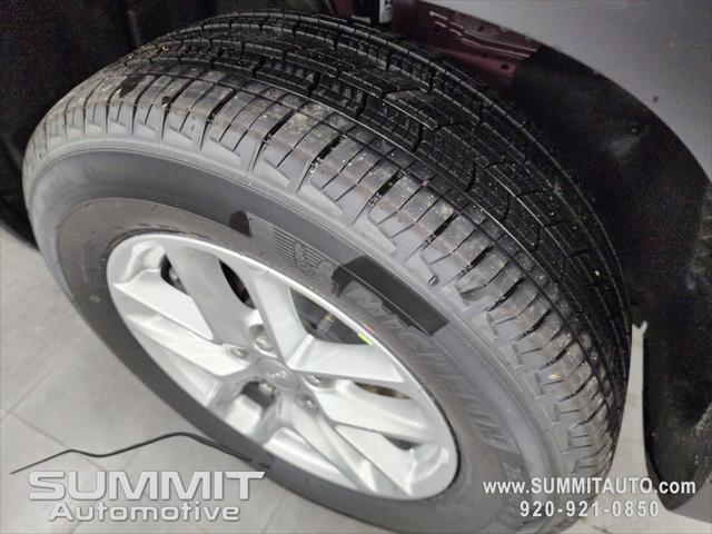 2025 Jeep Grand Cherokee GRAND CHEROKEE L LAREDO 4X4