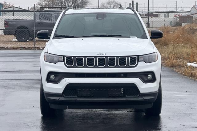 2025 Jeep Compass COMPASS LATITUDE 4X4