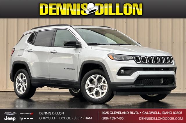 2025 Jeep Compass COMPASS LATITUDE 4X4