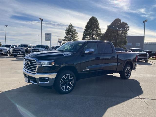 2025 RAM Ram 1500 RAM 1500 LARAMIE CREW CAB 4X4 64 BOX