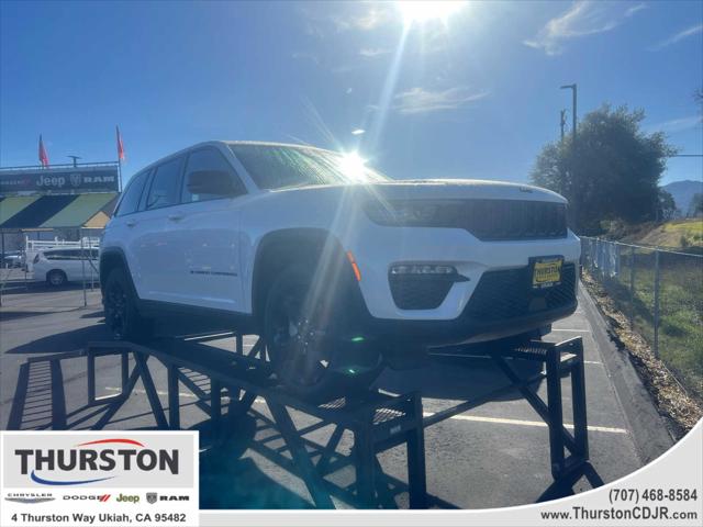 2025 Jeep Grand Cherokee GRAND CHEROKEE LIMITED 4X4