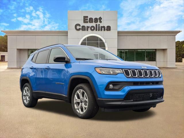 2025 Jeep Compass COMPASS LATITUDE 4X4