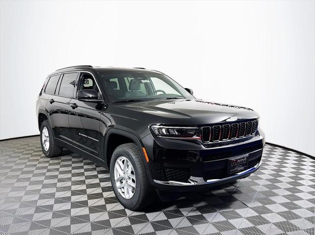 2025 Jeep Grand Cherokee GRAND CHEROKEE L LAREDO 4X4