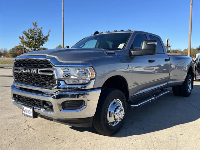 2024 RAM Ram 3500 RAM 3500 TRADESMAN CREW CAB 4X4 8 BOX