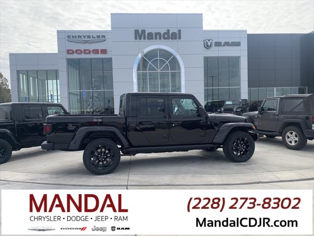 2025 Jeep Gladiator GLADIATOR NIGHTHAWK 4X4