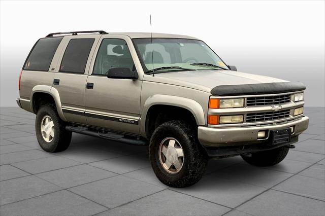 2000 Chevrolet Tahoe Z71 for sale in Flint, MI
