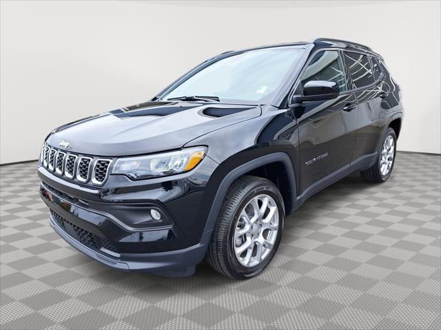 2024 Jeep Compass COMPASS LATITUDE LUX 4X4