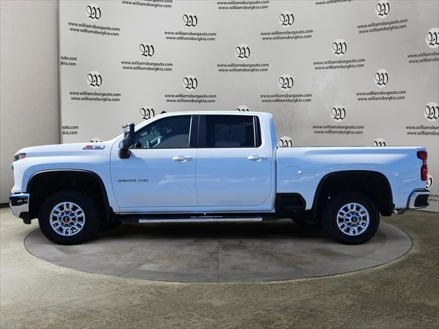 2024 Chevrolet Silverado 2500HD 4WD Crew Cab Standard Bed LT