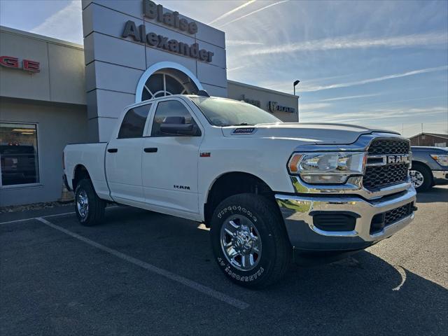 2022 RAM 2500 Tradesman Crew Cab 4x4 64 Box