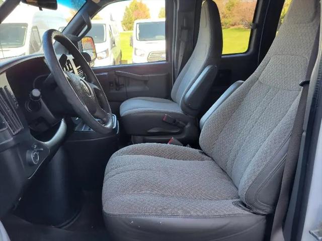 2017 Chevrolet Express LT