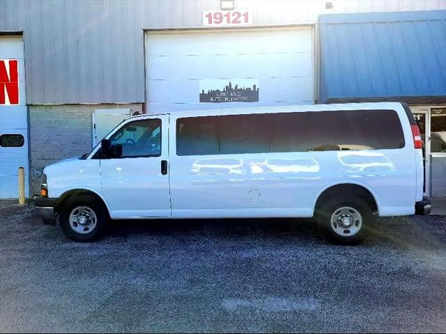 2017 Chevrolet Express LT