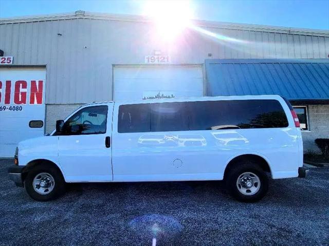 2017 Chevrolet Express LT