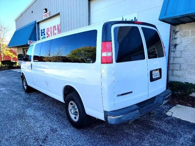 2017 Chevrolet Express LT