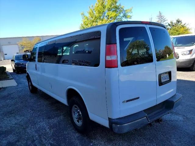 2017 Chevrolet Express LT