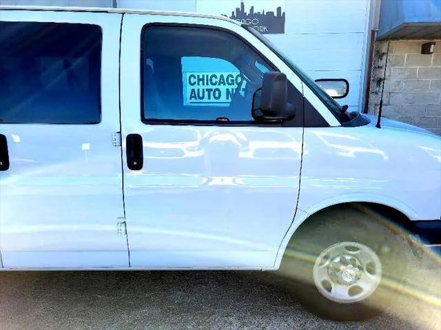 2017 Chevrolet Express LT