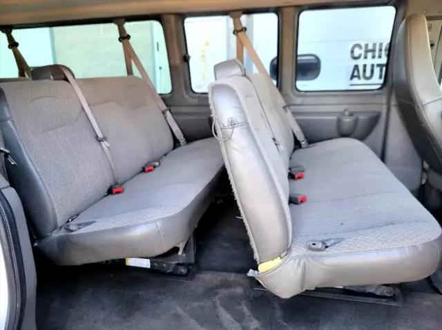 2017 Chevrolet Express LT