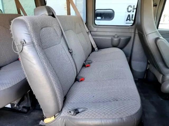 2017 Chevrolet Express LT