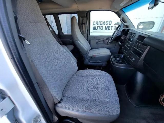2017 Chevrolet Express LT